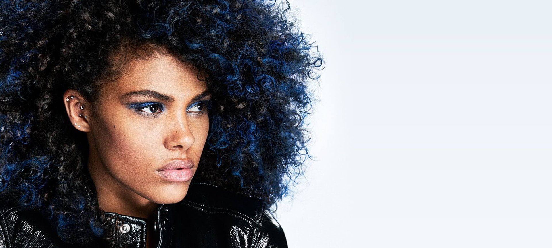 Tina Kunakey Colorista Blue Hero