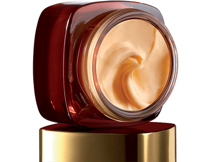Cuidado de la piel Foto del envase abierto de la crema de nutricion intensa Age Perfect